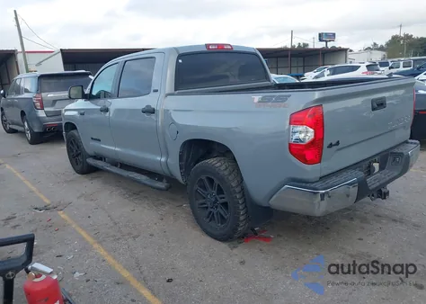 2018 Toyota Tundra Sr5 5.7L V8 из США, поврежденный, VIN 5TFDW5F16JX773318